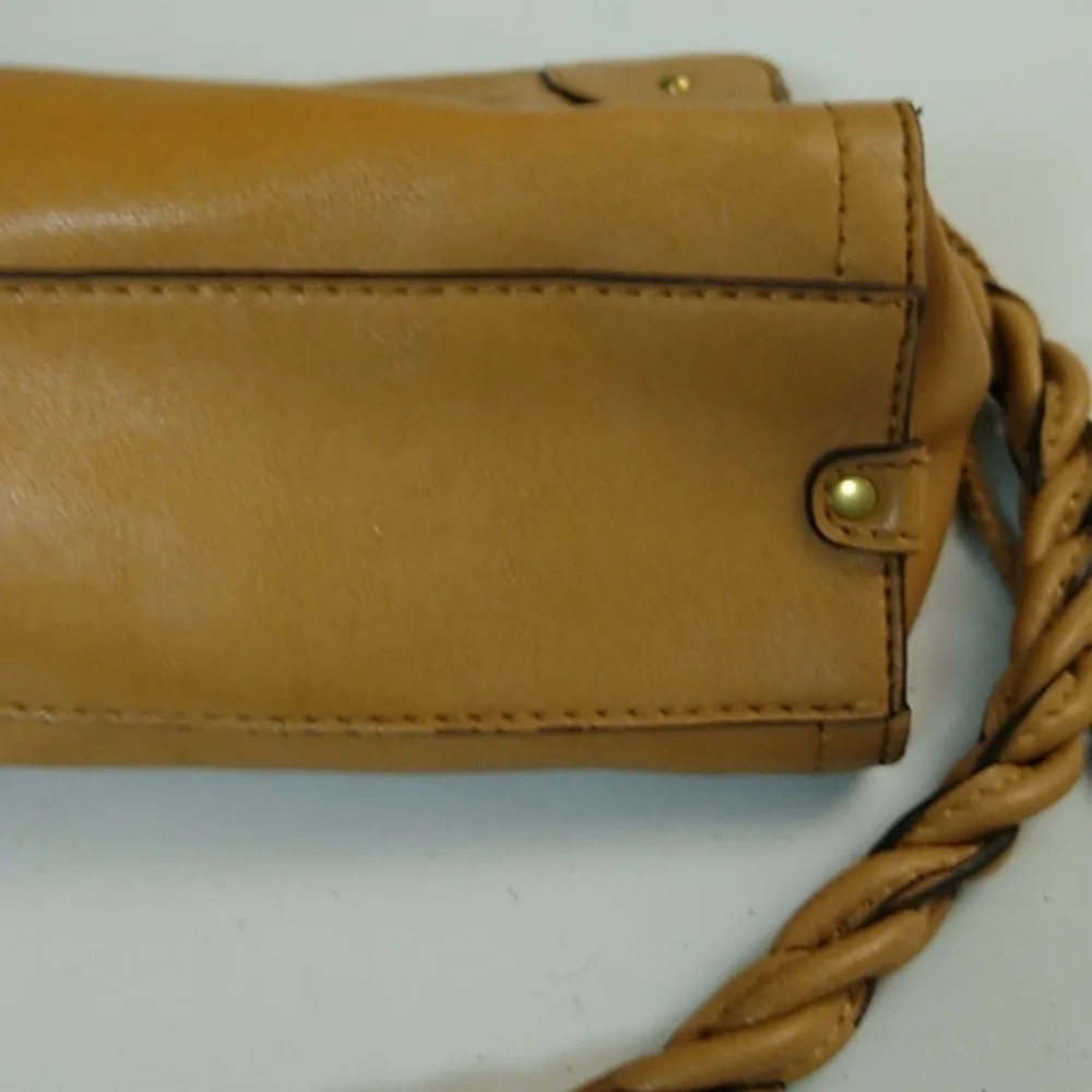 Relic Shoulder Bag Purse Carmel Brown 12" L X 4.5" W X 6" H - Picture 12 of 16